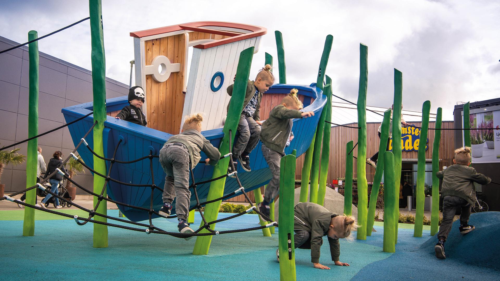 INSPIRING KIDS TO MOVE MONSTRUM playground boat