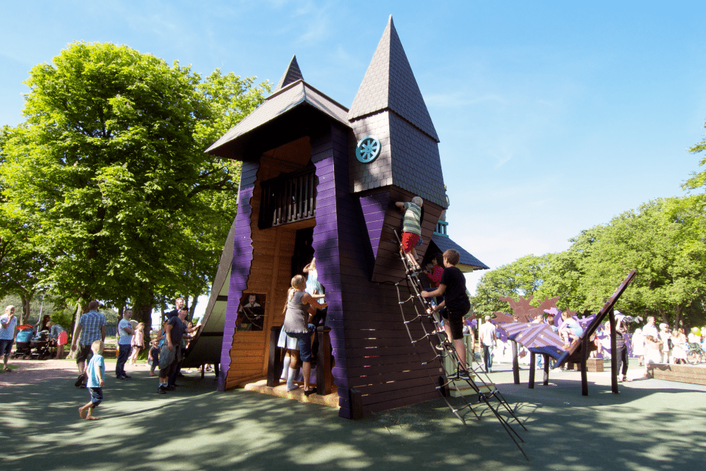 MONSTRUM fantastic playground play varberg ghosthouse